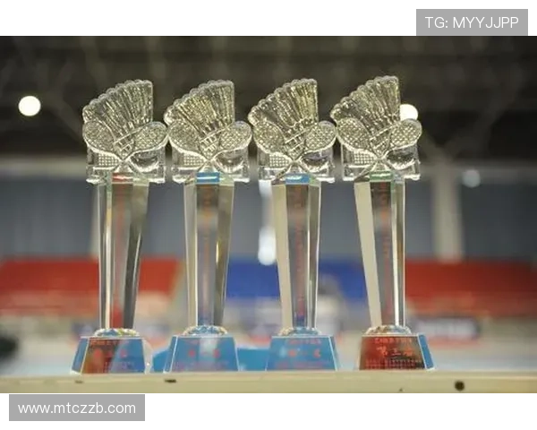 武汉羽毛球队在欧锦赛积分榜上以72分稳居第一名表现出色